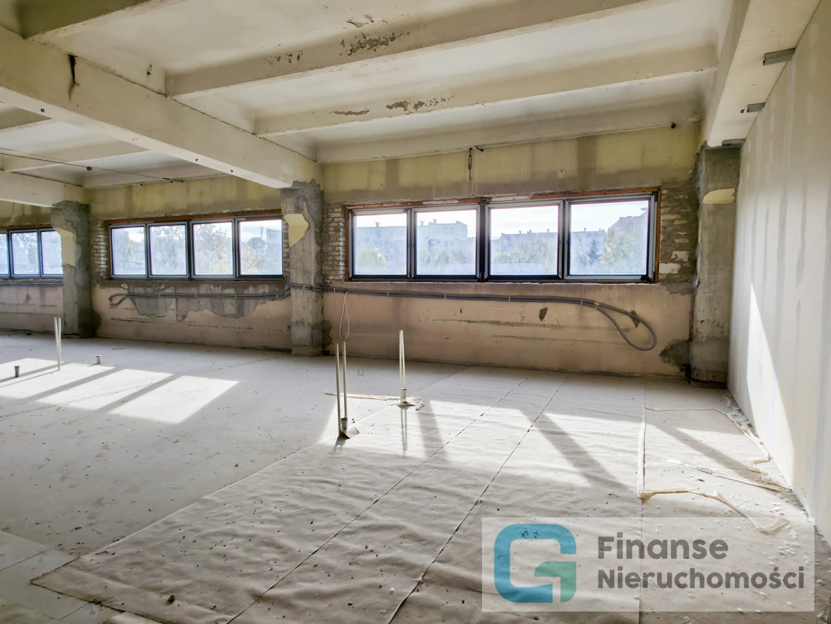 🏢 BUDYNEK USŁUGOWO-PRODUKCYJNY Z DUŻYM POTENCJAŁEM INWESTYCYJNYM | RAWA MAZOWIECKA, UL. KRAKOWSKA 11B | OK. 1565 m²