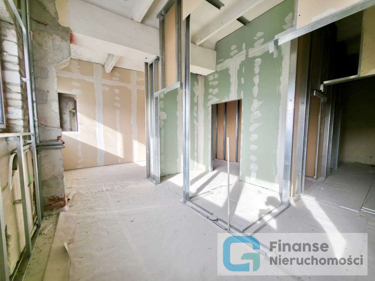 🏢 BUDYNEK USŁUGOWO-PRODUKCYJNY Z DUŻYM POTENCJAŁEM INWESTYCYJNYM | RAWA MAZOWIECKA, UL. KRAKOWSKA 11B | OK. 1565 m²