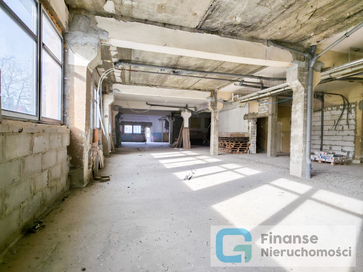 🏢 BUDYNEK USŁUGOWO-PRODUKCYJNY Z DUŻYM POTENCJAŁEM INWESTYCYJNYM | RAWA MAZOWIECKA, UL. KRAKOWSKA 11B | OK. 1565 m²