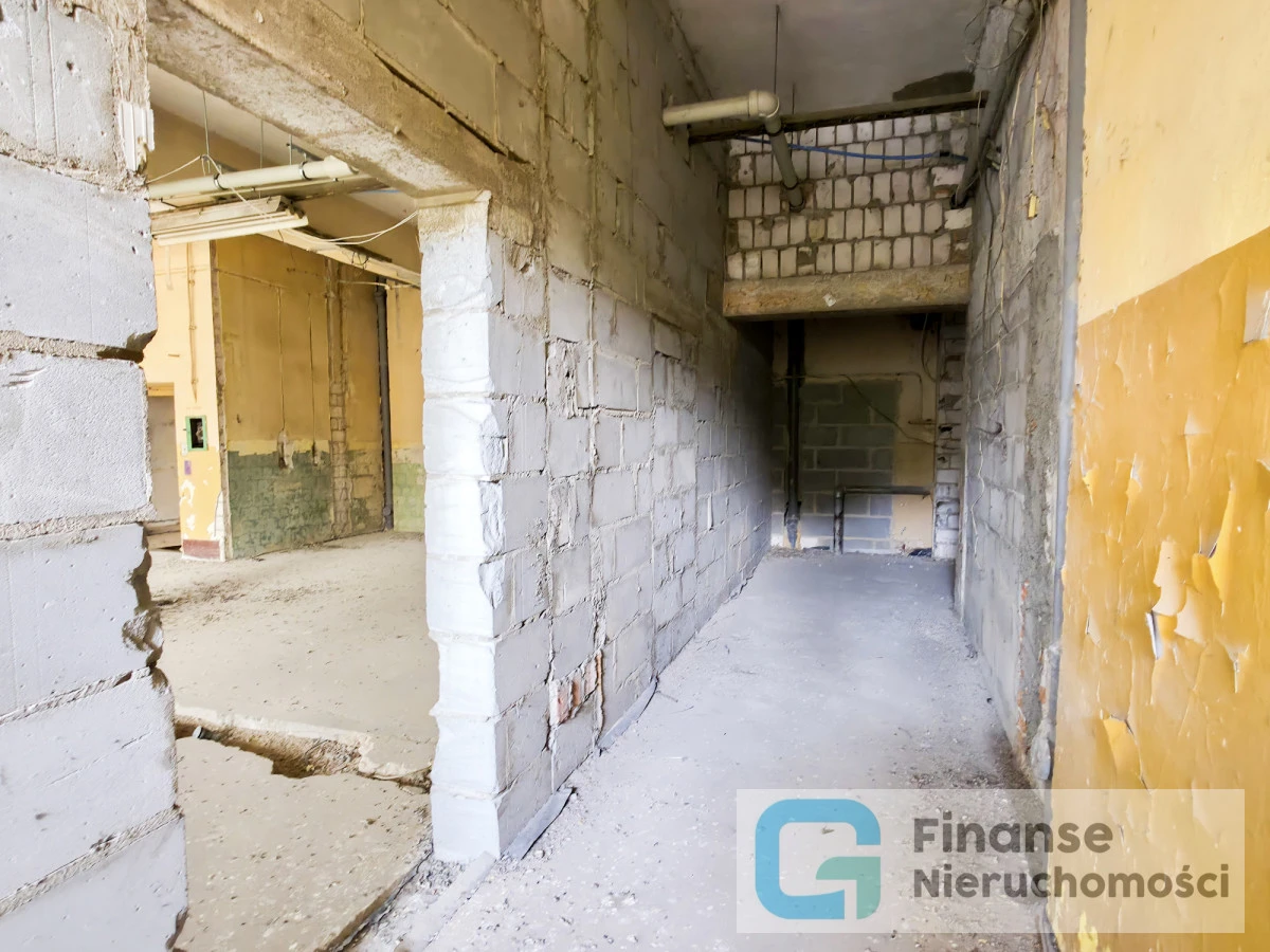 🏢 BUDYNEK USŁUGOWO-PRODUKCYJNY Z DUŻYM POTENCJAŁEM INWESTYCYJNYM | RAWA MAZOWIECKA, UL. KRAKOWSKA 11B | OK. 1565 m²