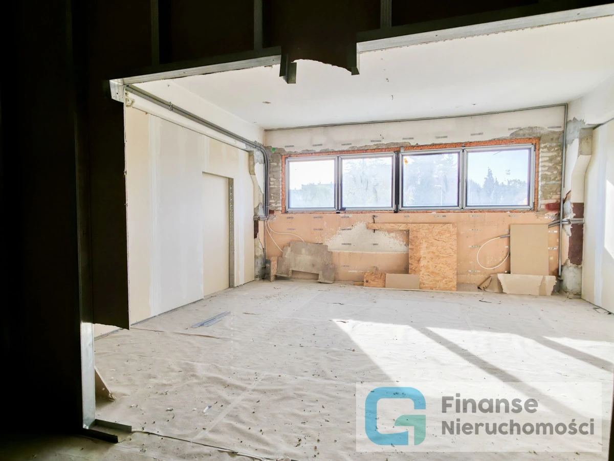 🏢 BUDYNEK USŁUGOWO-PRODUKCYJNY Z DUŻYM POTENCJAŁEM INWESTYCYJNYM | RAWA MAZOWIECKA, UL. KRAKOWSKA 11B | OK. 1565 m²