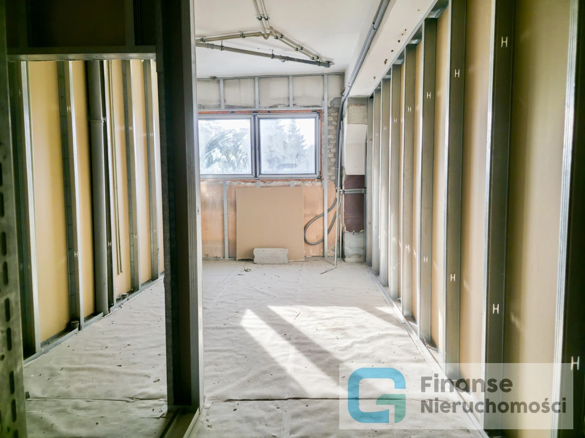 🏢 BUDYNEK USŁUGOWO-PRODUKCYJNY Z DUŻYM POTENCJAŁEM INWESTYCYJNYM | RAWA MAZOWIECKA, UL. KRAKOWSKA 11B | OK. 1565 m²