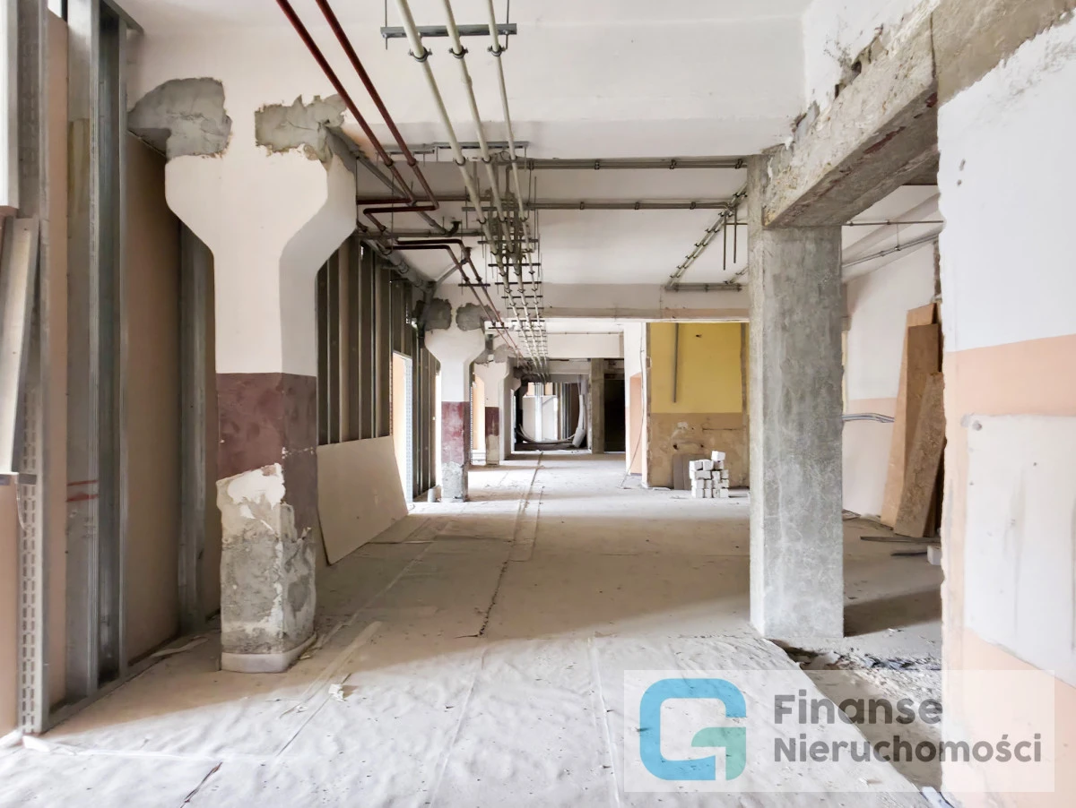 🏢 BUDYNEK USŁUGOWO-PRODUKCYJNY Z DUŻYM POTENCJAŁEM INWESTYCYJNYM | RAWA MAZOWIECKA, UL. KRAKOWSKA 11B | OK. 1565 m²