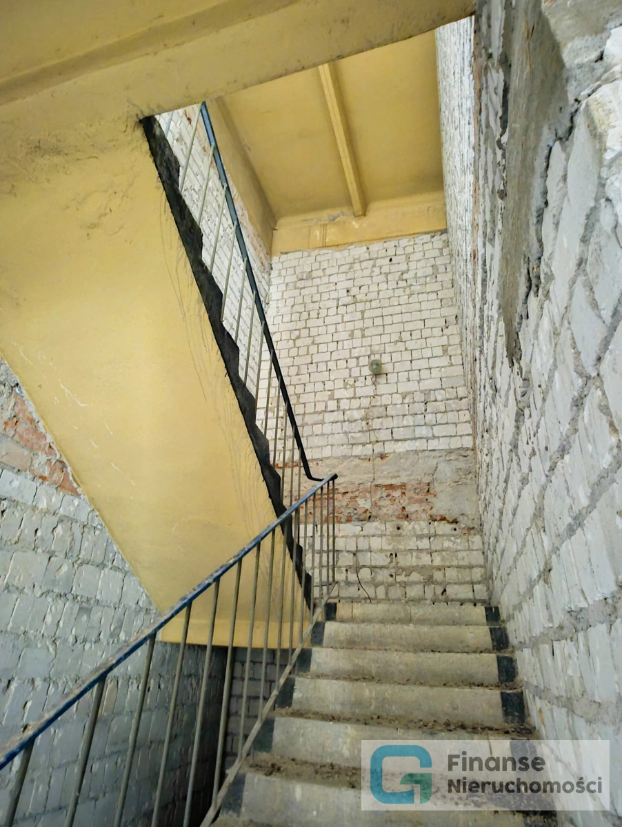 🏢 BUDYNEK USŁUGOWO-PRODUKCYJNY Z DUŻYM POTENCJAŁEM INWESTYCYJNYM | RAWA MAZOWIECKA, UL. KRAKOWSKA 11B | OK. 1565 m²