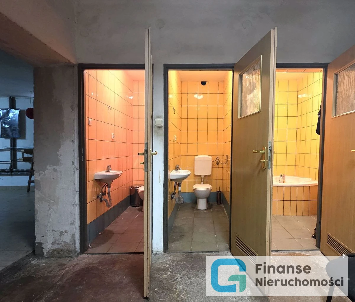 🏢 BUDYNEK USŁUGOWY Z POTENCJAŁEM INWESTYCYJNYM | RAWA MAZOWIECKA, UL. KRAKOWSKA 22B | 2 370 000 zł