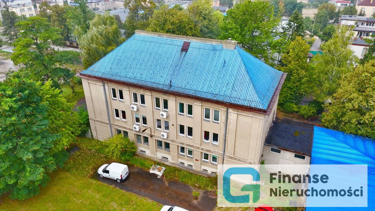 🏢 BUDYNEK USŁUGOWY Z POTENCJAŁEM INWESTYCYJNYM | RAWA MAZOWIECKA, UL. KRAKOWSKA 22B | 2 370 000 zł