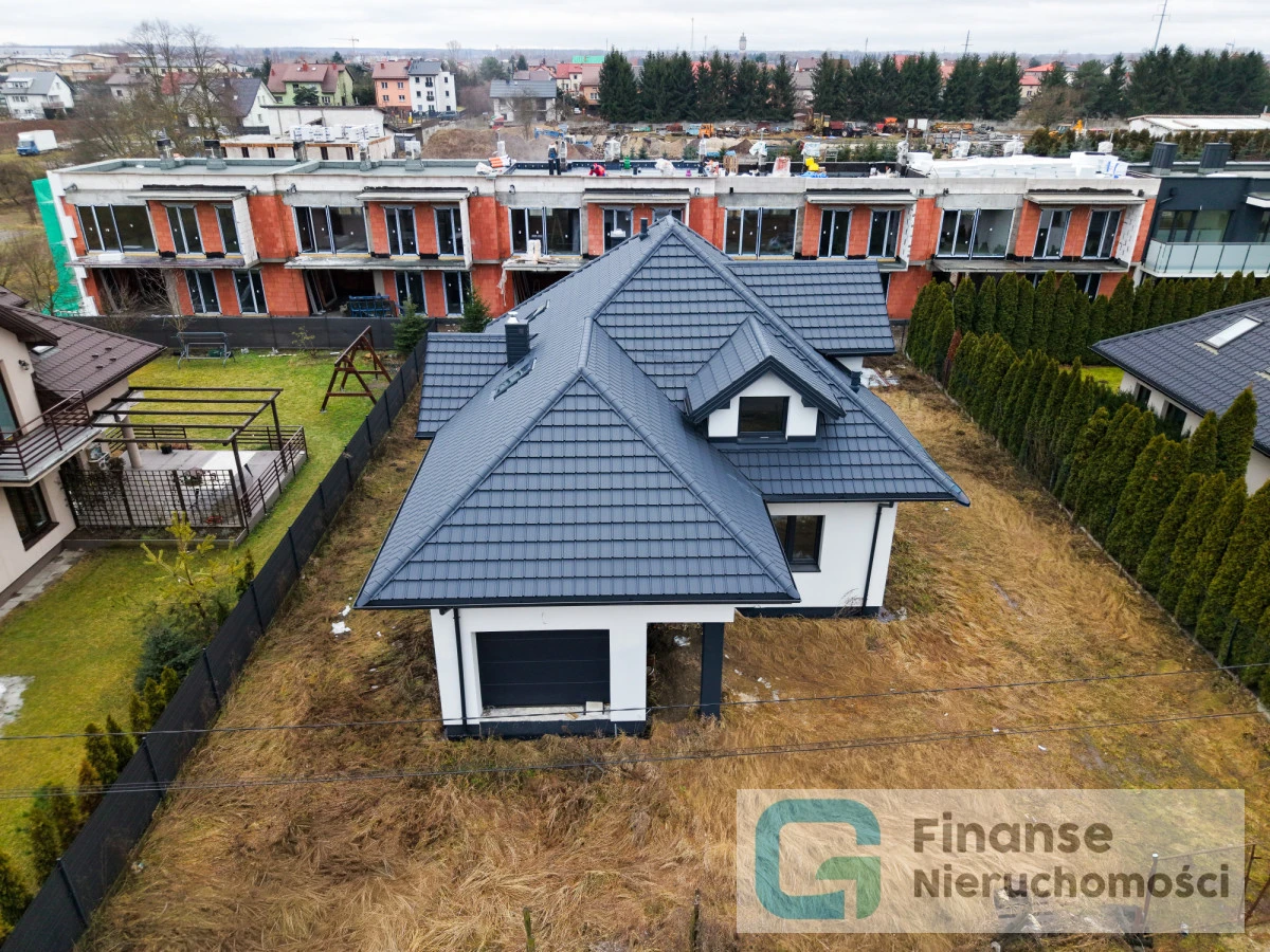 🏡 Dom wolnostojący 165 m² | Mszczonów, ul. Czereśniowa | Rynek pierwotny | Działka 700 m² | Garaż 