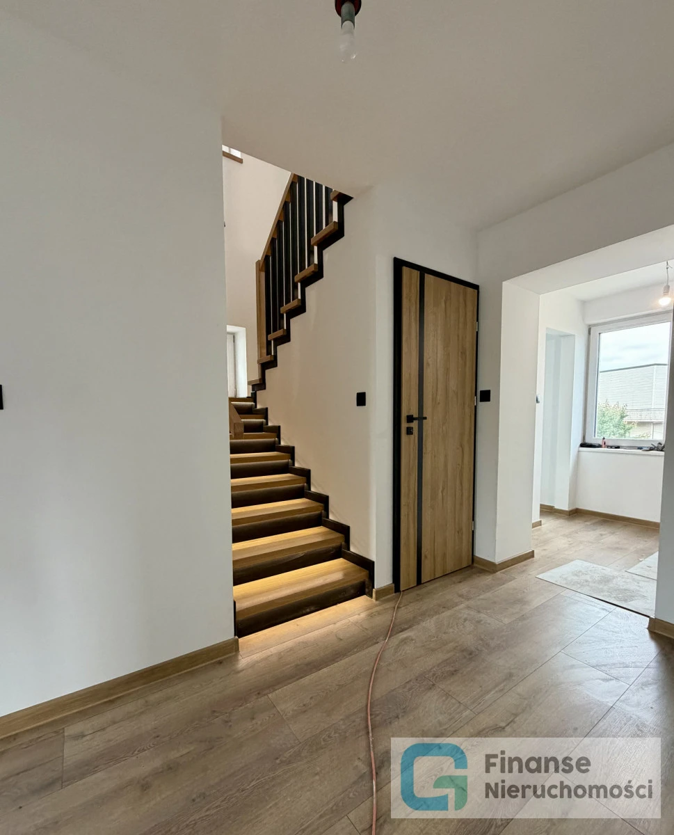 🏡 Dom wolnostojący po generalnym remoncie | 130 m² | działka 600 m² | pompa ciepła | fotowoltaika | Rawa Mazowiecka, ul. Laskowa