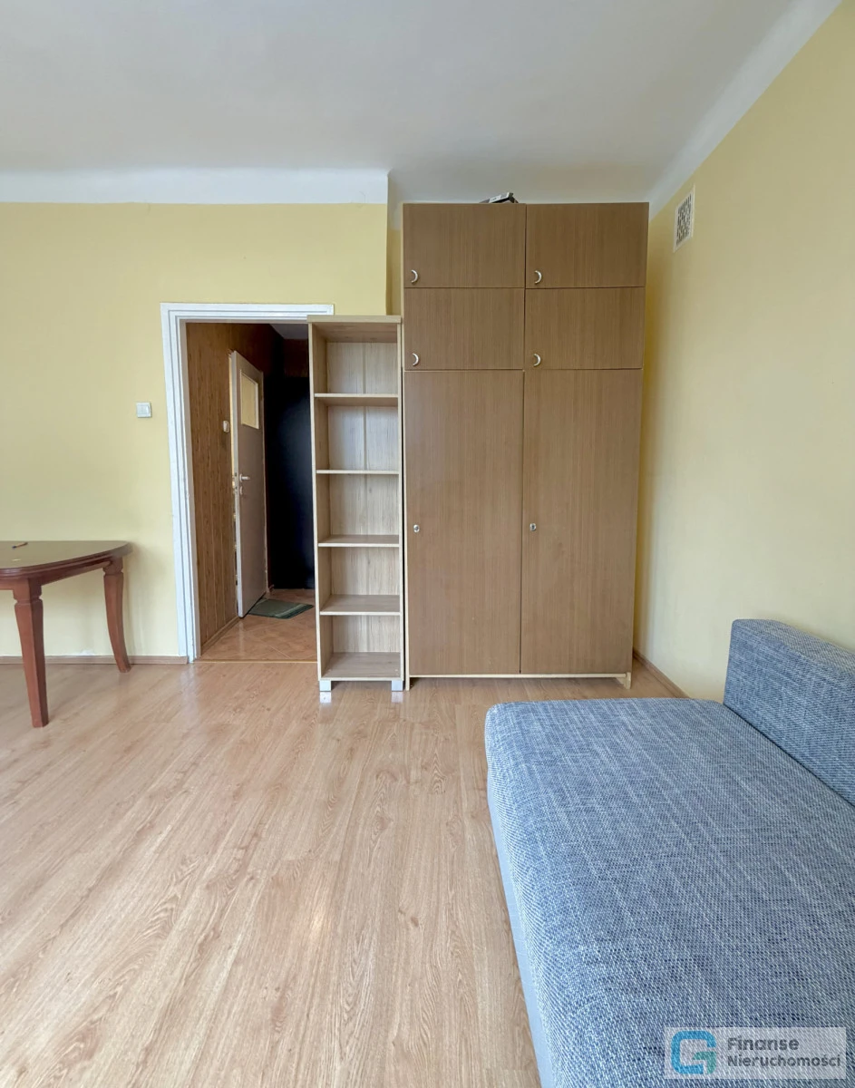 🏡 KAWALERKA 24,89 m² | NOWE MIASTO NAD PILICĄ | 1. PIĘTRO | ODDZIELNA KUCHNIA | PIWNICA | PEŁNA WŁASNOŚĆ 
