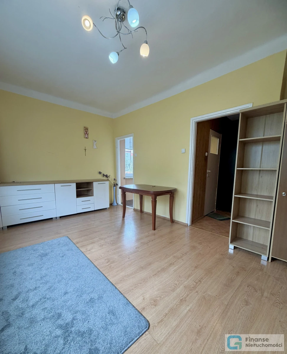 🏡 KAWALERKA 24,89 m² | NOWE MIASTO NAD PILICĄ | 1. PIĘTRO | ODDZIELNA KUCHNIA | PIWNICA | PEŁNA WŁASNOŚĆ 