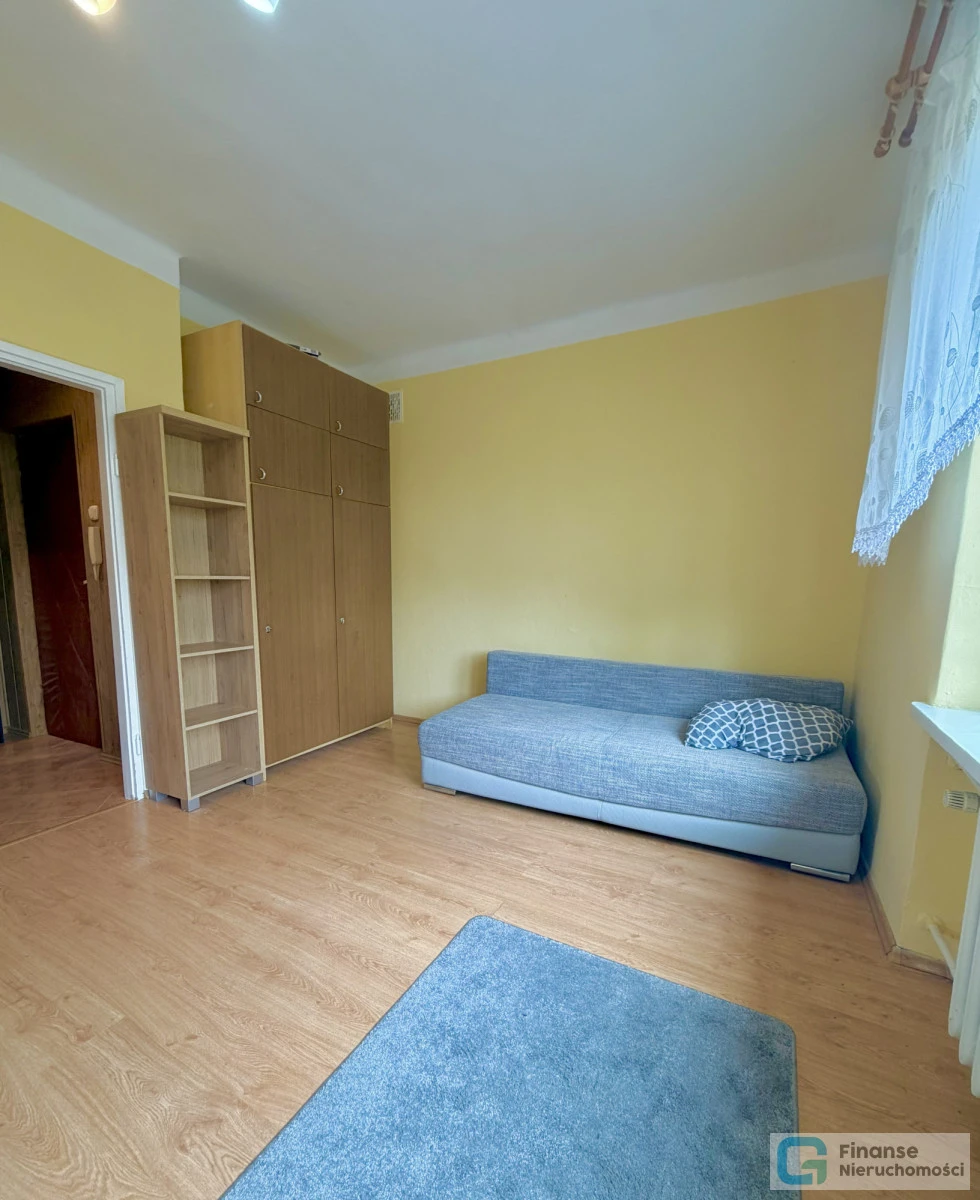🏡 KAWALERKA 24,89 m² | NOWE MIASTO NAD PILICĄ | 1. PIĘTRO | ODDZIELNA KUCHNIA | PIWNICA | PEŁNA WŁASNOŚĆ 
