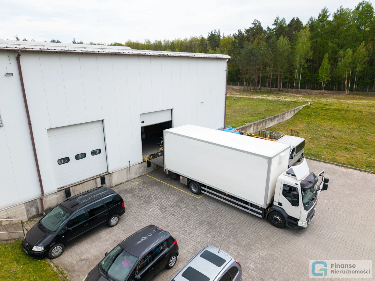 🏭 MAGAZYN + POWIERZCHNIE BIUROWE NA WYNAJEM | 810 m² MAGAZYNU | 540 m² BIUR | DZIAŁKA 11 309 m² | DUŻY TEREN OPERACYJNY
