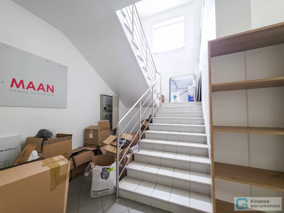 🏭 MAGAZYN + POWIERZCHNIE BIUROWE NA WYNAJEM | 810 m² MAGAZYNU | 540 m² BIUR | DZIAŁKA 11 309 m² | DUŻY TEREN OPERACYJNY