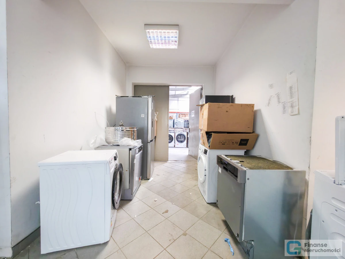 🏭 MAGAZYN + POWIERZCHNIE BIUROWE NA WYNAJEM | 810 m² MAGAZYNU | 540 m² BIUR | DZIAŁKA 11 309 m² | DUŻY TEREN OPERACYJNY