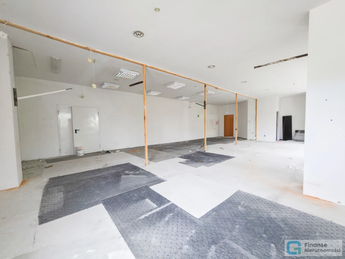 🏭 MAGAZYN + POWIERZCHNIE BIUROWE NA WYNAJEM | 810 m² MAGAZYNU | 540 m² BIUR | DZIAŁKA 11 309 m² | DUŻY TEREN OPERACYJNY