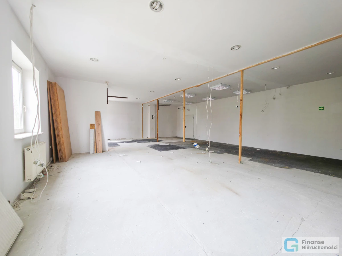 🏭 MAGAZYN + POWIERZCHNIE BIUROWE NA WYNAJEM | 810 m² MAGAZYNU | 540 m² BIUR | DZIAŁKA 11 309 m² | DUŻY TEREN OPERACYJNY