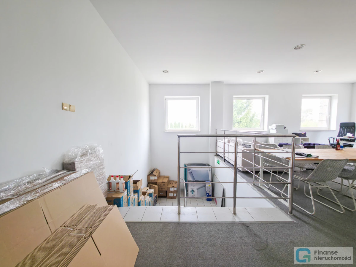 🏭 MAGAZYN + POWIERZCHNIE BIUROWE NA WYNAJEM | 810 m² MAGAZYNU | 540 m² BIUR | DZIAŁKA 11 309 m² | DUŻY TEREN OPERACYJNY