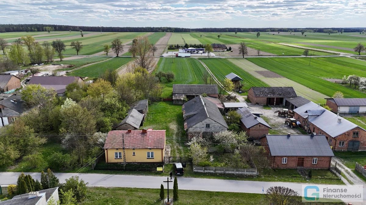 🏡 Siedlisko z dużym potencjałem | Dom 120 m² | Działka 8500 m² | 4 budynki gospodarcze | 330 000 zł