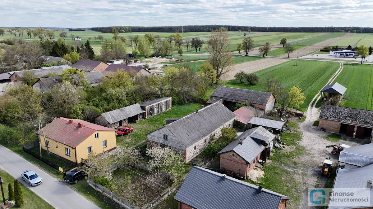 🏡 Siedlisko z dużym potencjałem | Dom 120 m² | Działka 8500 m² | 4 budynki gospodarcze | 330 000 zł