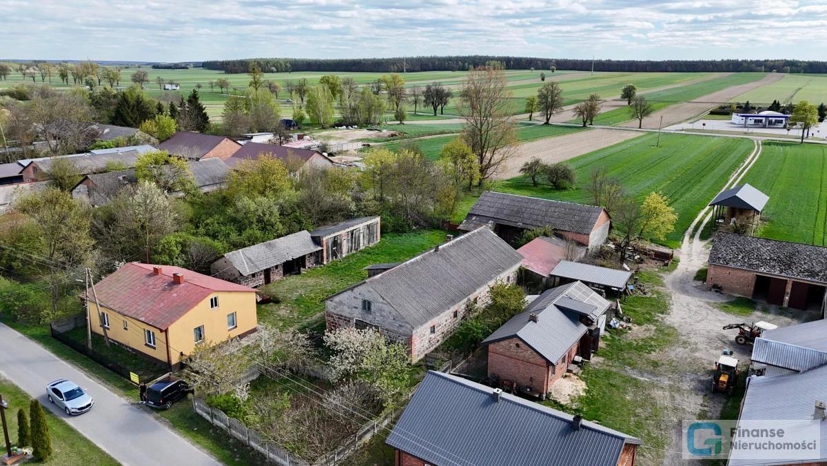 🏡 Siedlisko z dużym potencjałem | Dom 120 m² | Działka 8500 m² | 4 budynki gospodarcze | 330 000 zł